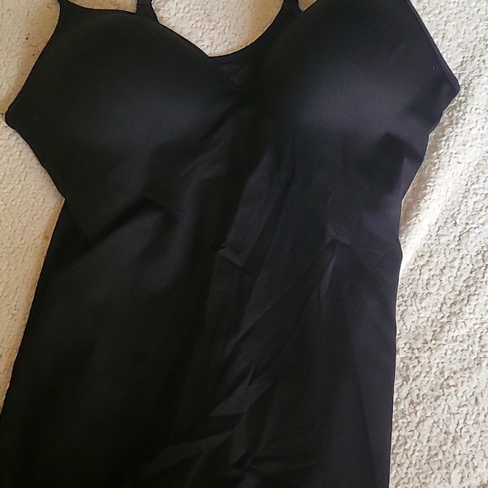 Womens fitted undershirt